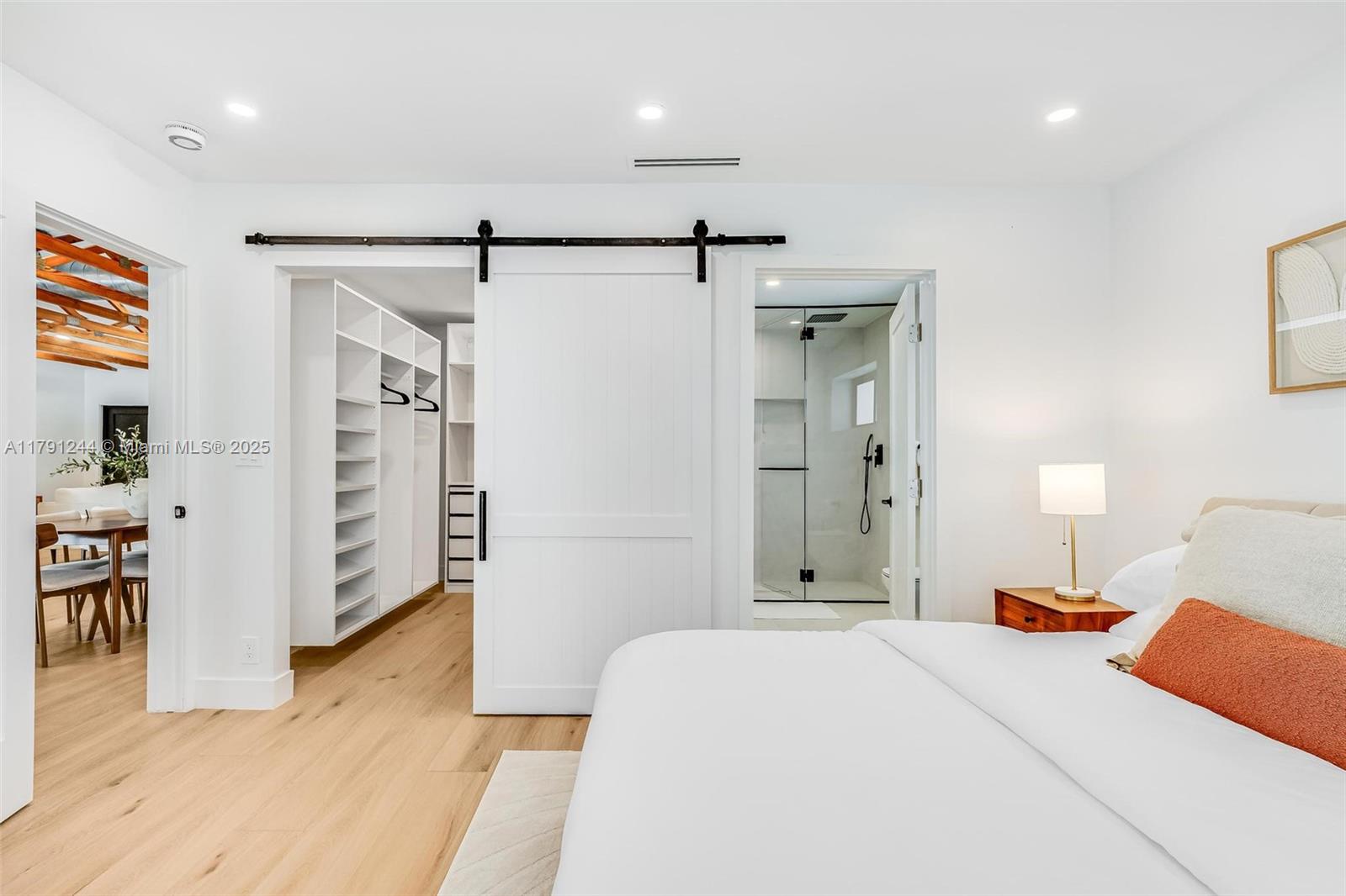 TUNISON PALMS SEC 1 - Residential