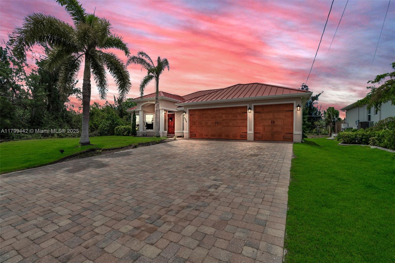 3326 Sw 8th St, Cape Coral, Lee County, Florida - 3 Bedrooms  
2 Bathrooms - 