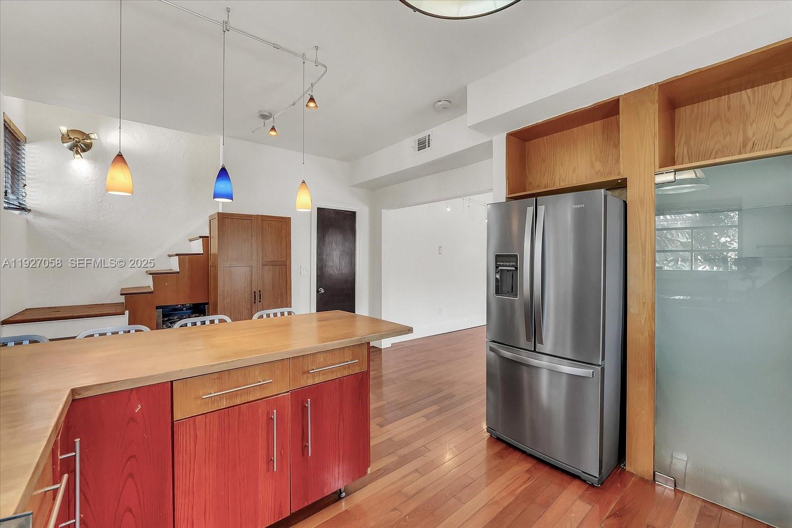 1525 PENNSYLVANIA CONDO - Residential