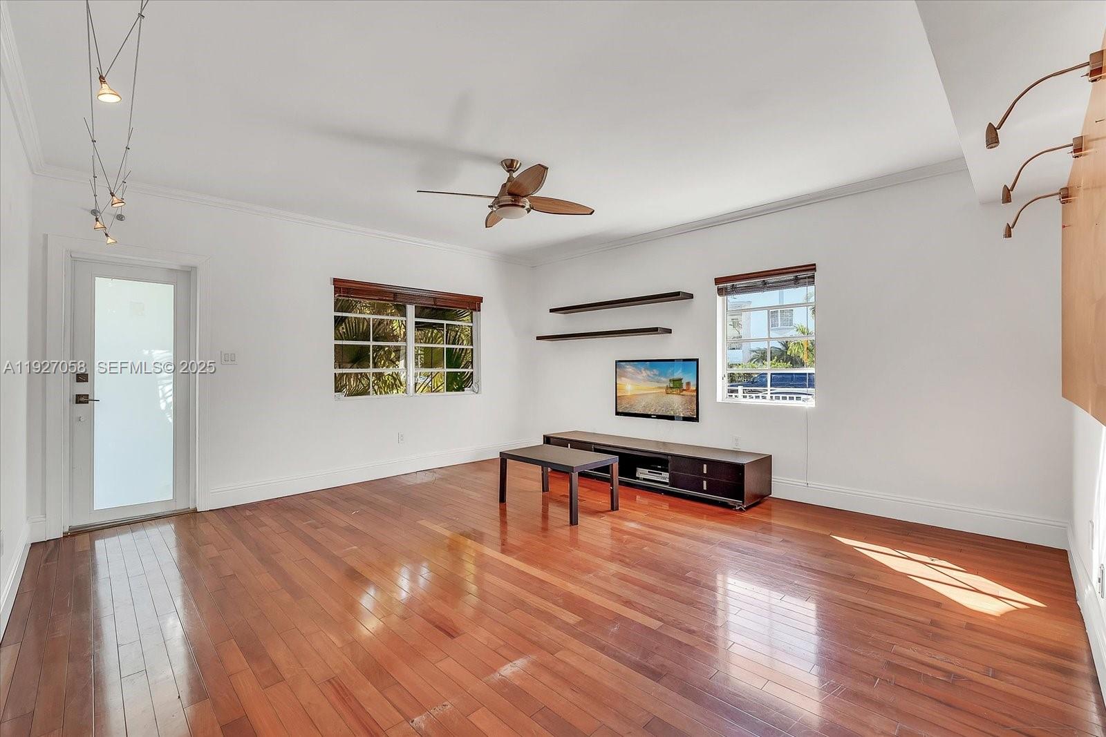 1525 PENNSYLVANIA CONDO - Residential