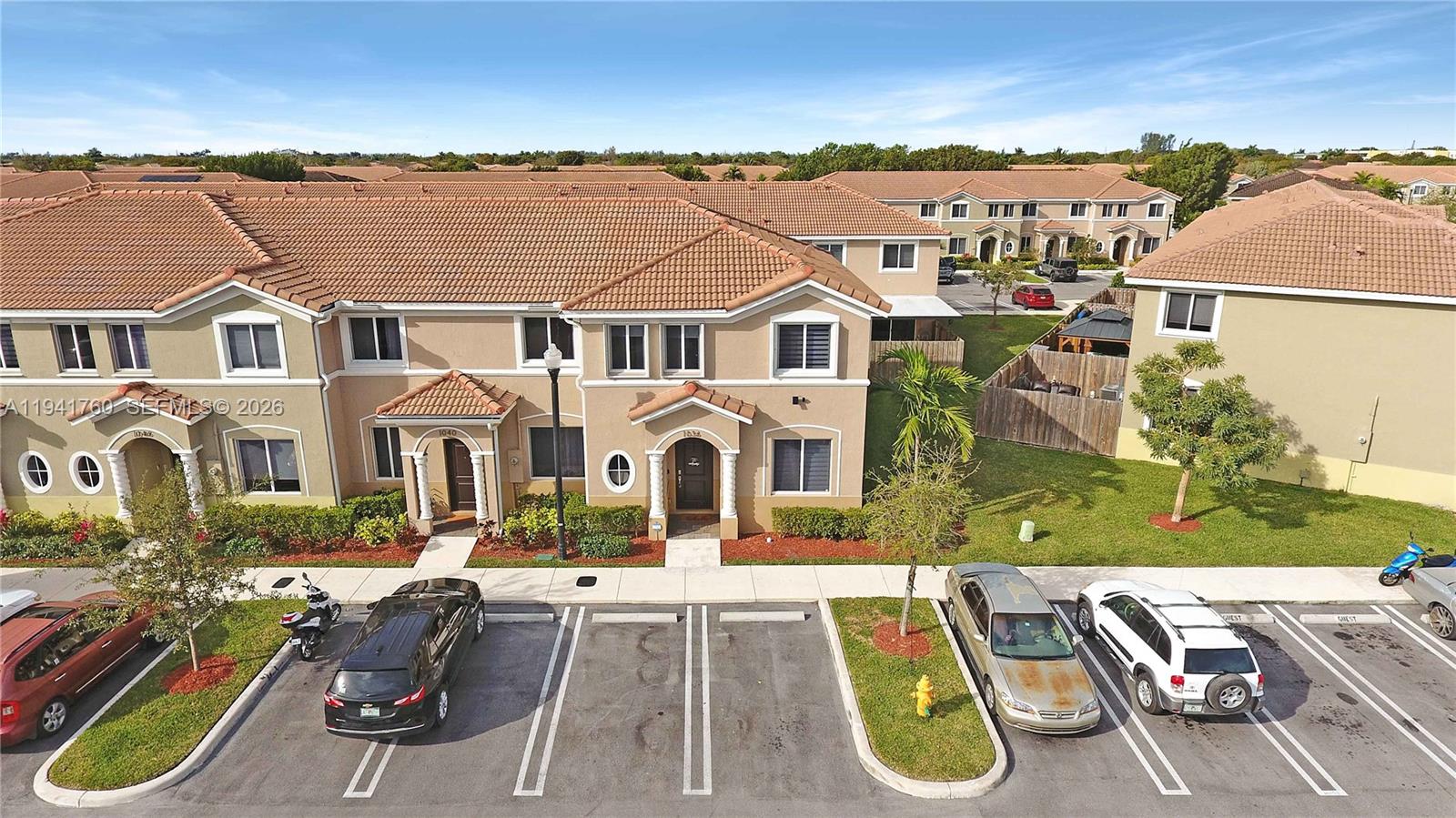 TOWNS AT SEASCAPE - Residential