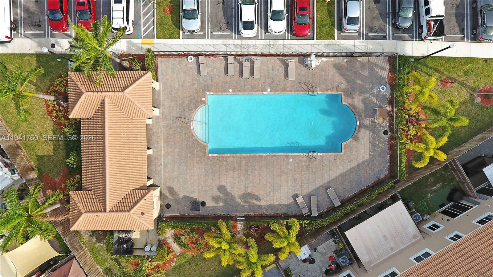 TOWNS AT SEASCAPE - Residential