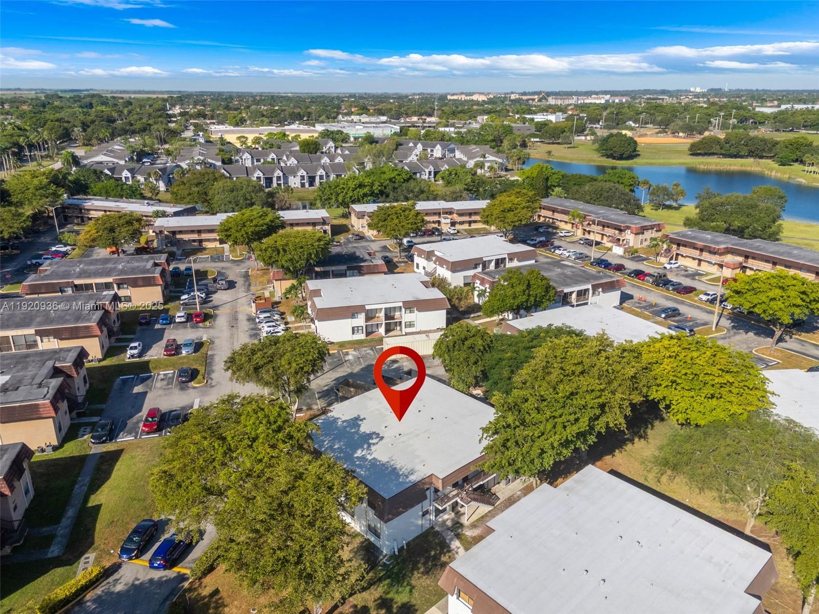 HERON AT THE HAMMOCKS CON - Residential
