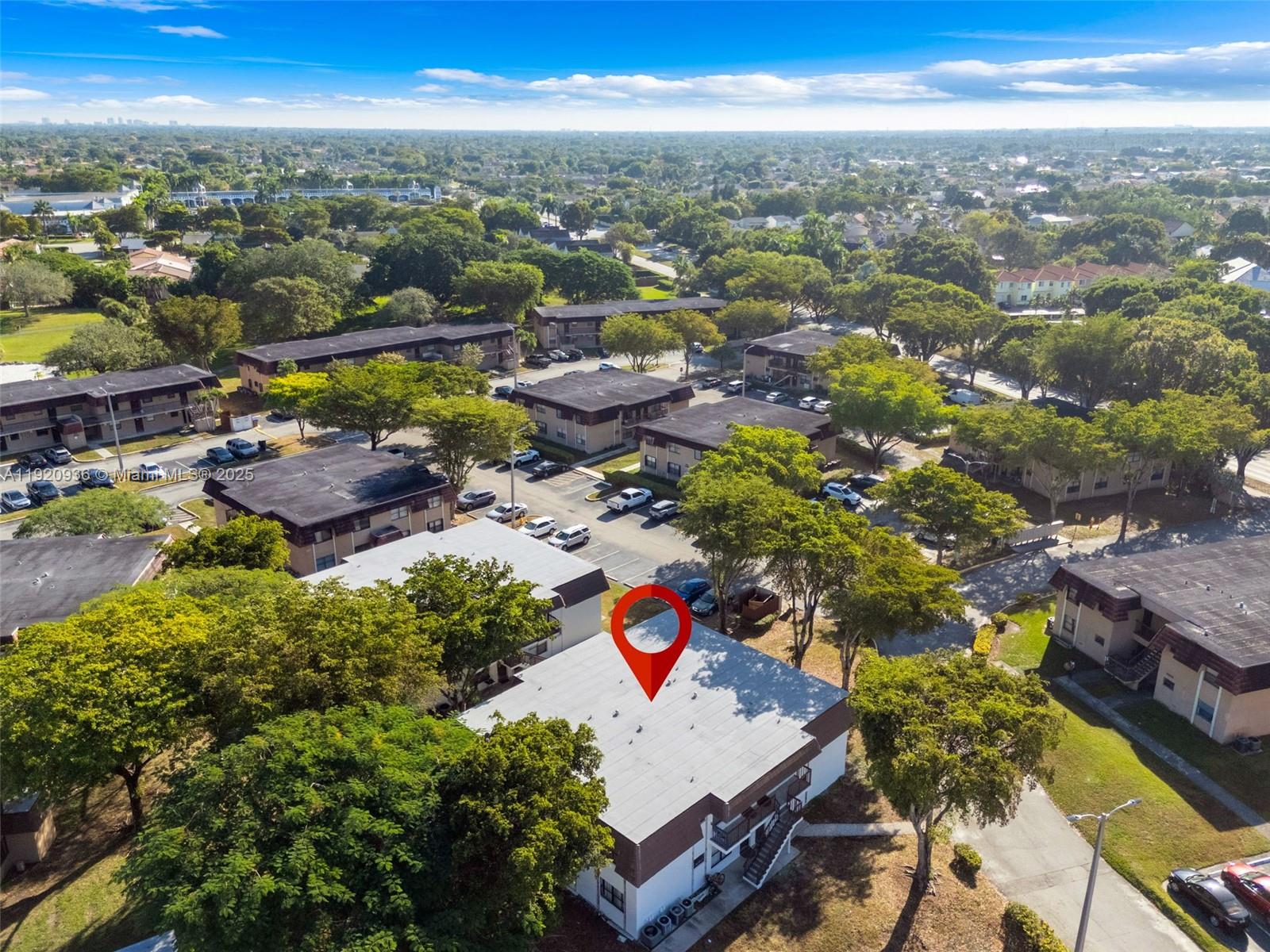HERON AT THE HAMMOCKS CON - Residential