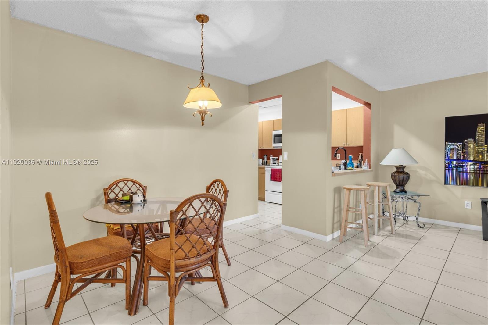 HERON AT THE HAMMOCKS CON - Residential