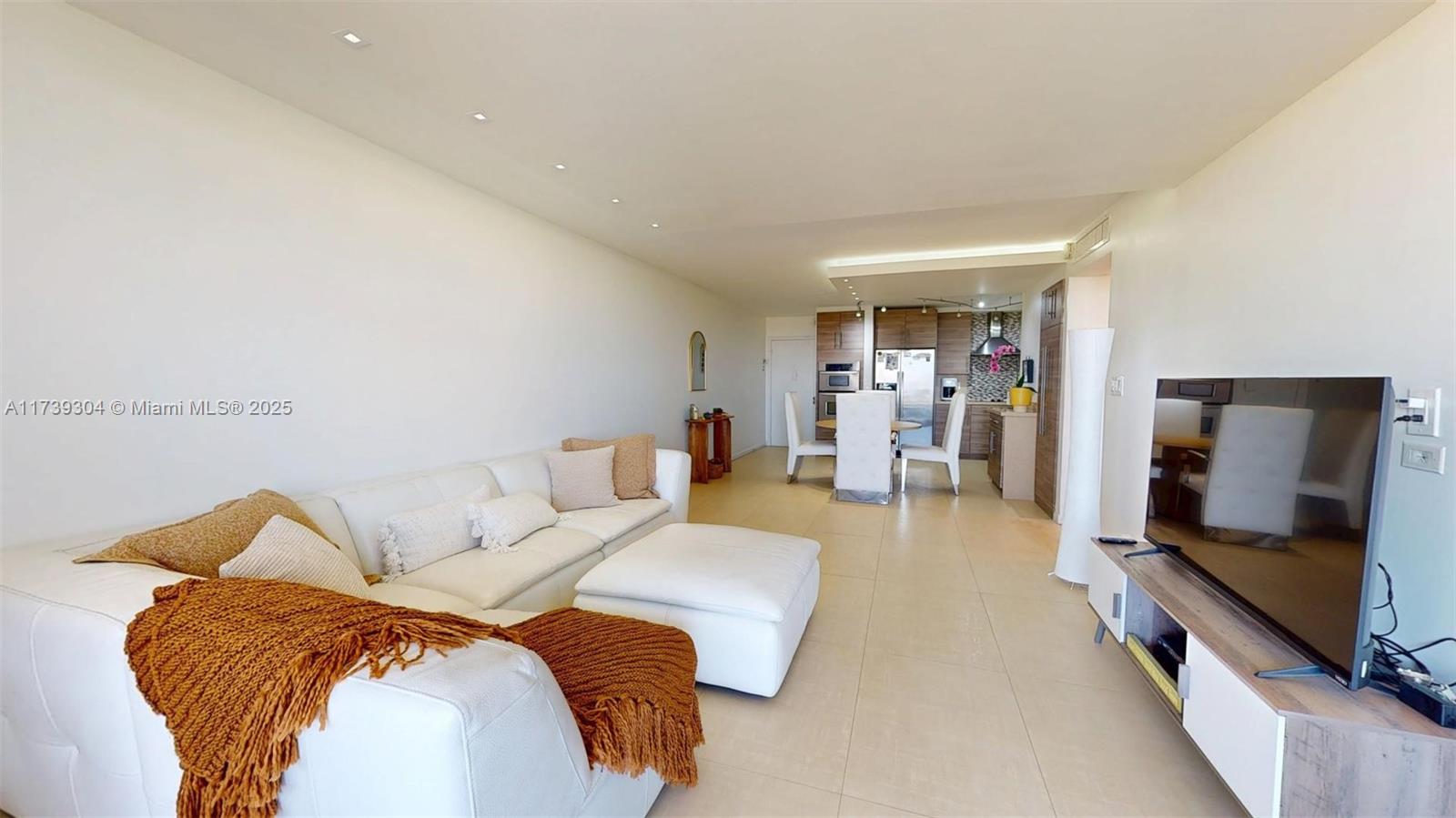 OLYMPUS CONDO PHASE - Residential