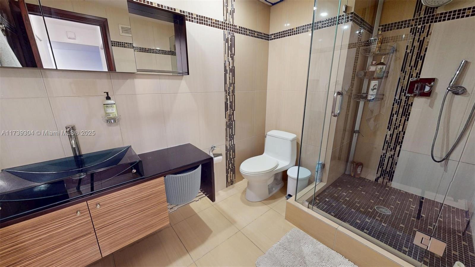 OLYMPUS CONDO PHASE - Residential