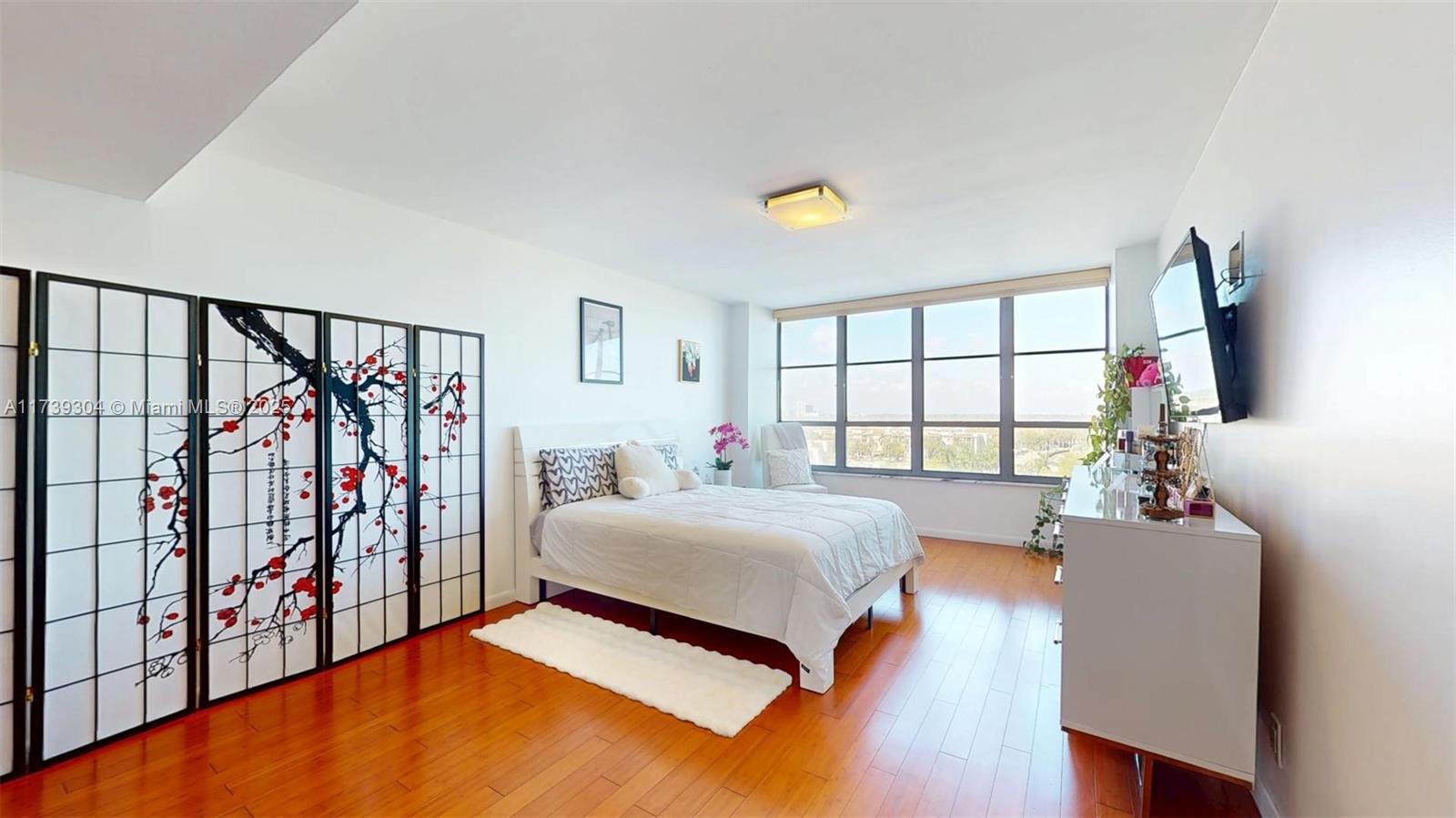 OLYMPUS CONDO PHASE - Residential