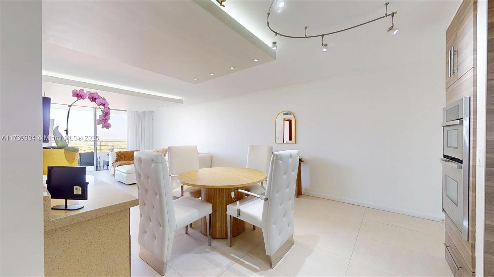 OLYMPUS CONDO PHASE - Residential