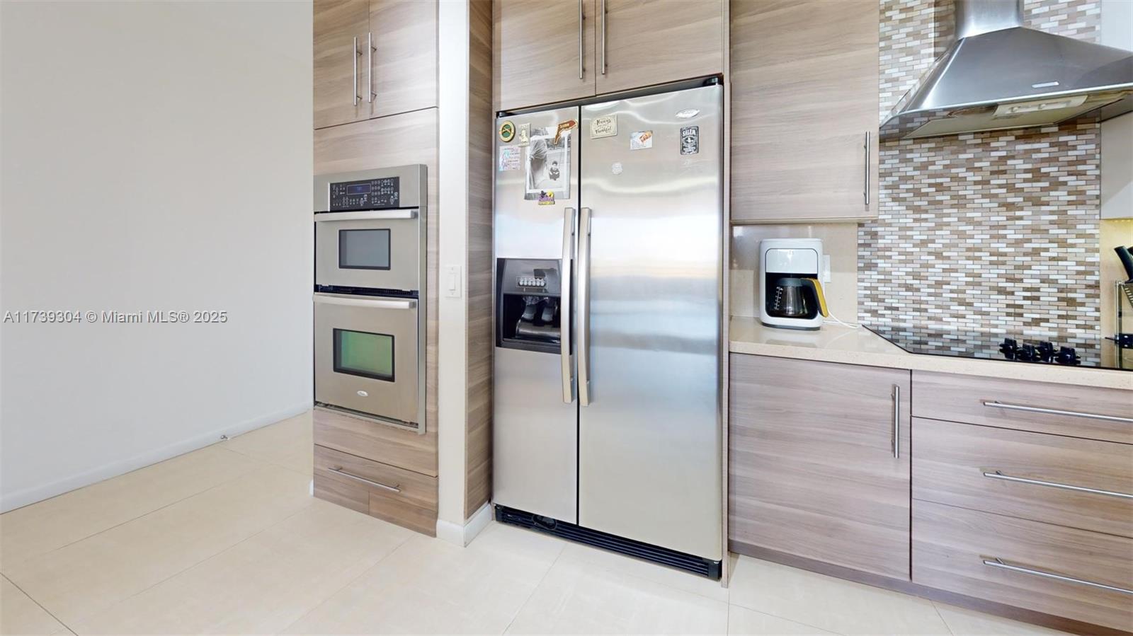 OLYMPUS CONDO PHASE - Residential