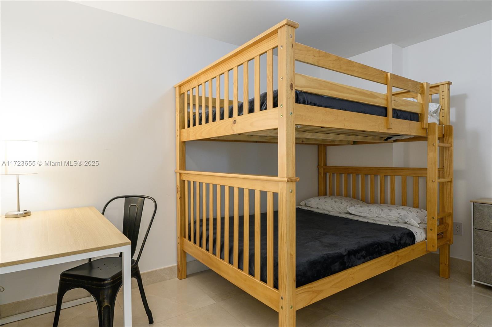 THE CLUB AT BRICKELL BAY - Residential