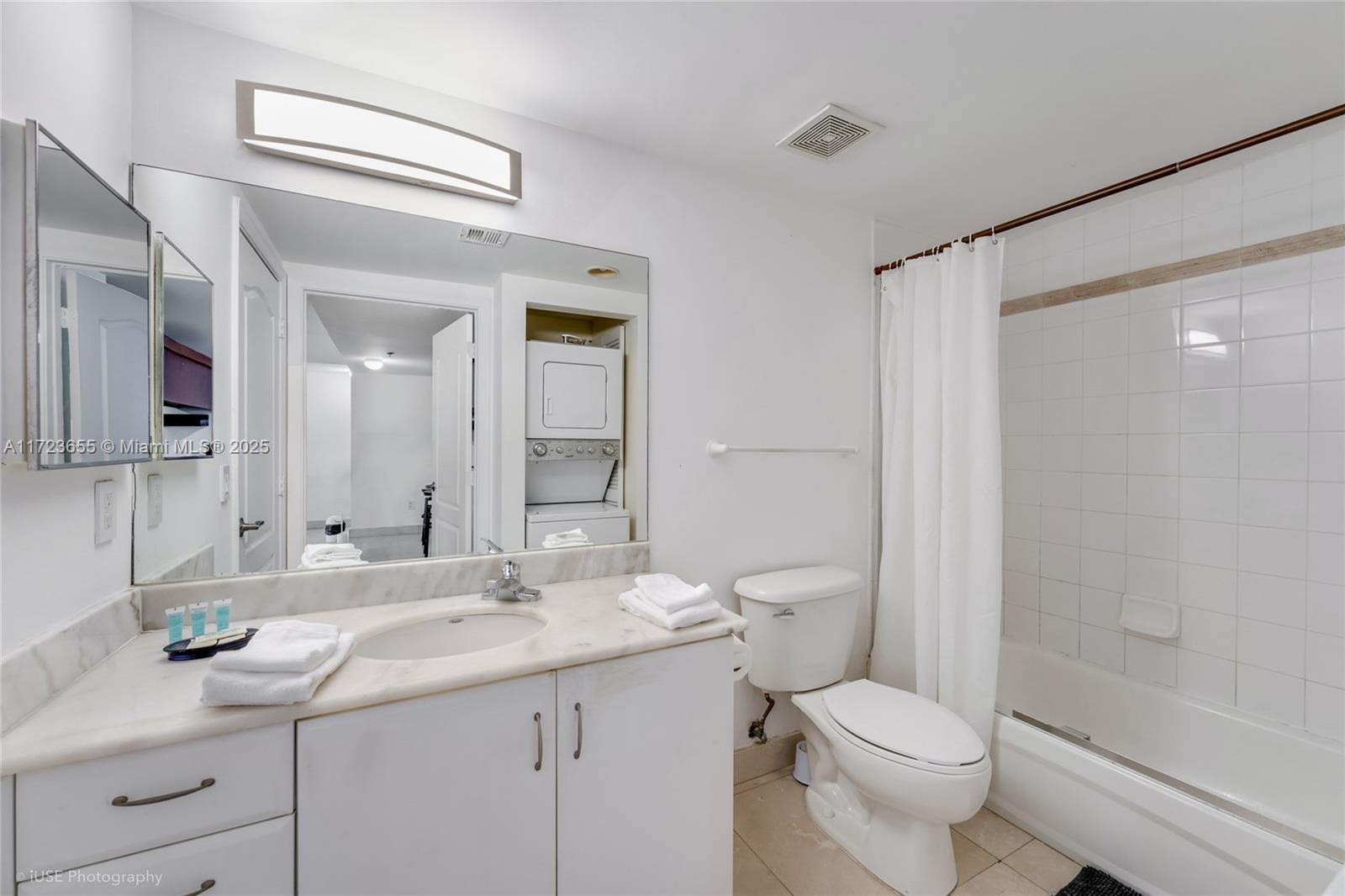 THE CLUB AT BRICKELL BAY - Residential