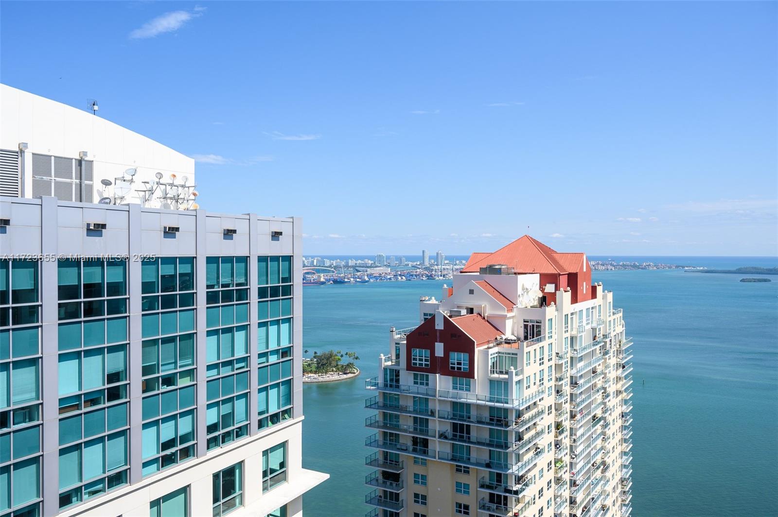 THE CLUB AT BRICKELL BAY - Residential