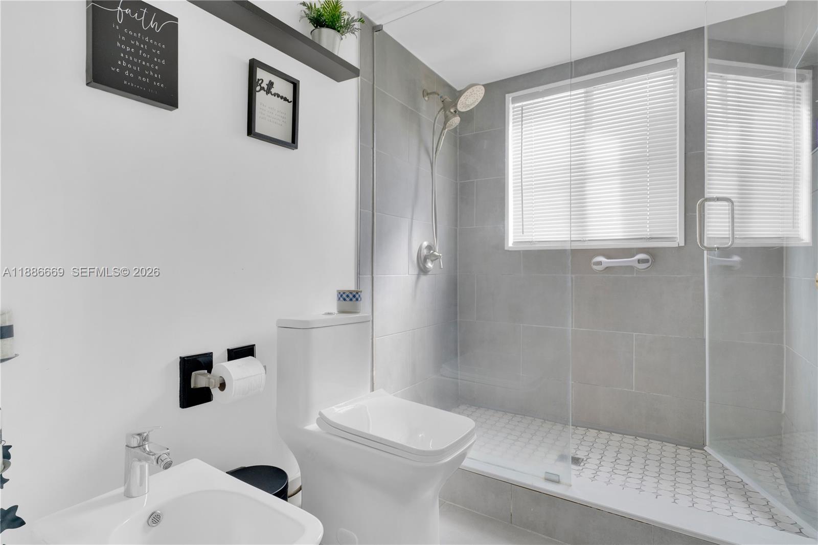 SUNFISH AT THE HAMMOCKS - Residential