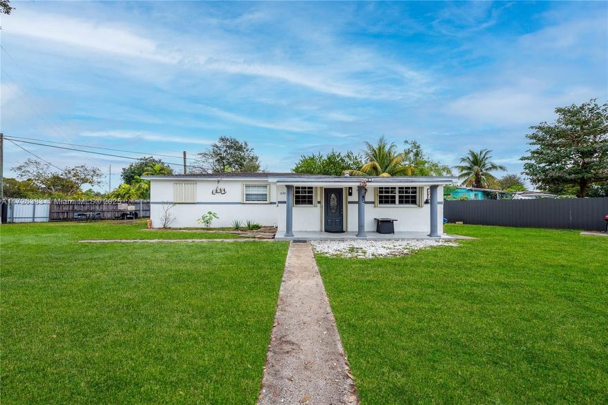 SPECTACULAR 9,166S sq ft CORNER LOT. Perfect for investors looking to rebuild or for a Large Family! Property is in very good conditions.  Property is Fully fenced generating incredible privacy and ample space.  The home boasts a spacious dining area and a versatile den, which can be easily converted into an additional room. The modern kitchen and there's a separate laundry/utility room for added convenience. FOUR BEDROOMS with 2 FULLBATHROOMS. Set on a huge lot with two corner entrances, the backyard is perfect for a pool, BBQ area, and gatherings with family and friends.