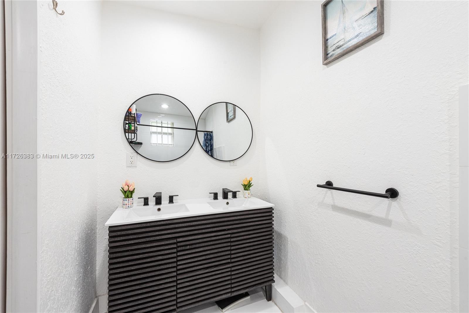 RANDALL PARK - Residential