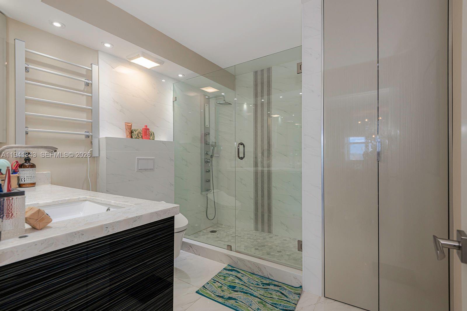 WINSTON TOWERS 500 CONDO - Residential