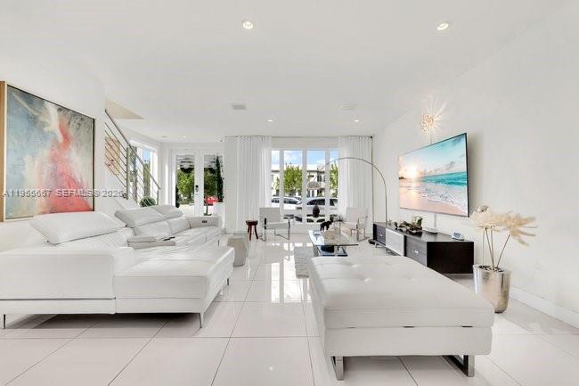 LANDMARK AT DORAL - Residential