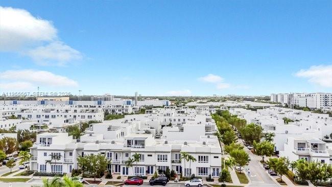 LANDMARK AT DORAL - Residential