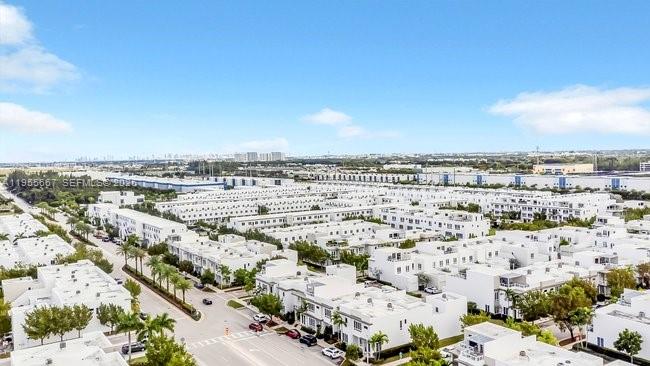 LANDMARK AT DORAL - Residential