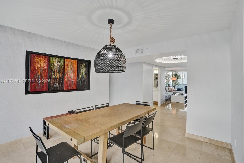 THE PINNACLE CONDO - Residential