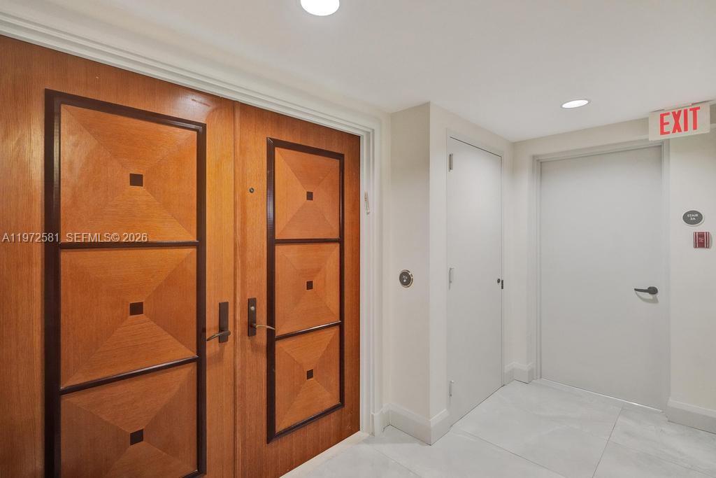 THE PINNACLE CONDO - Residential