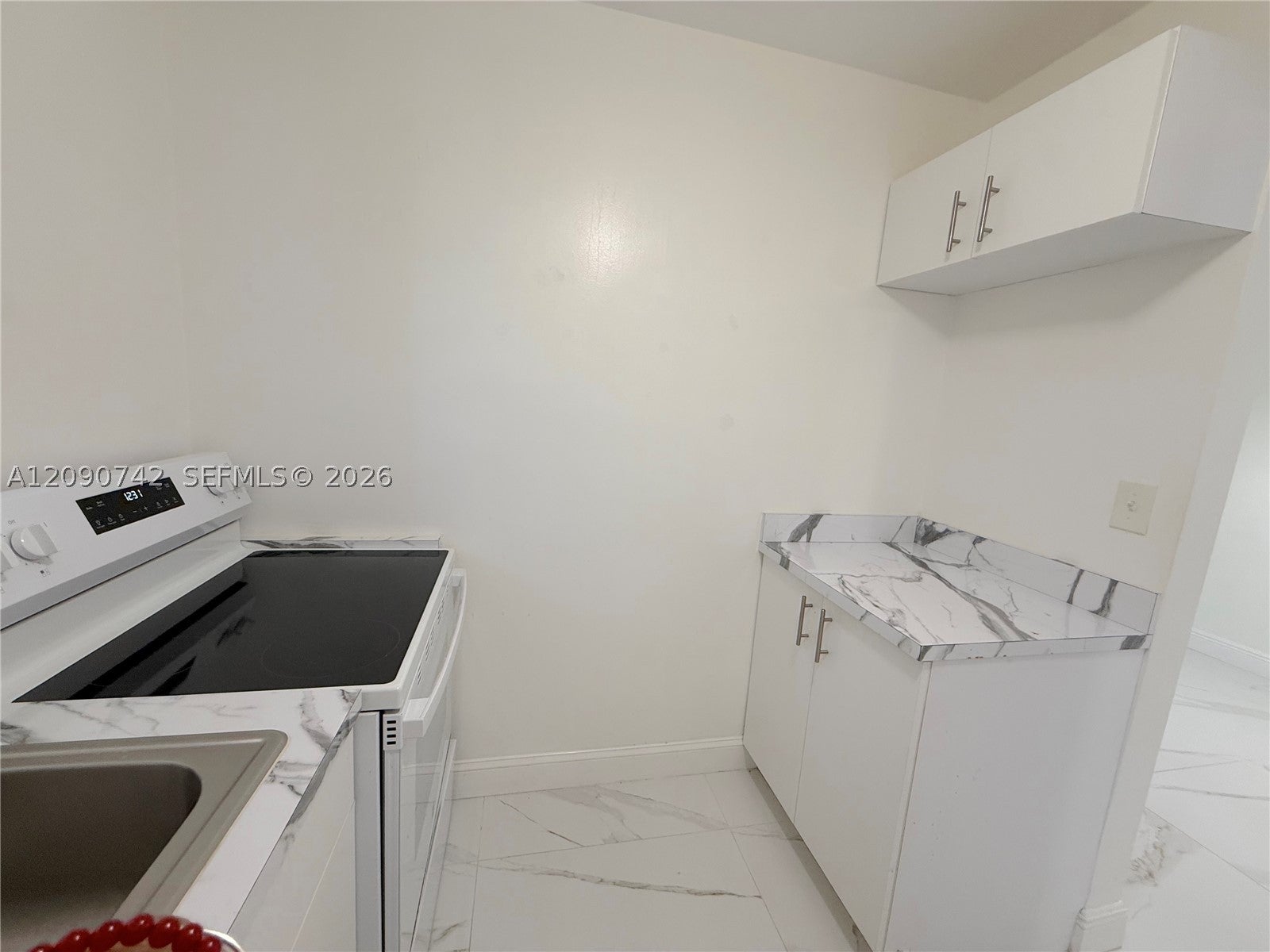 536 Euclid Ave 9