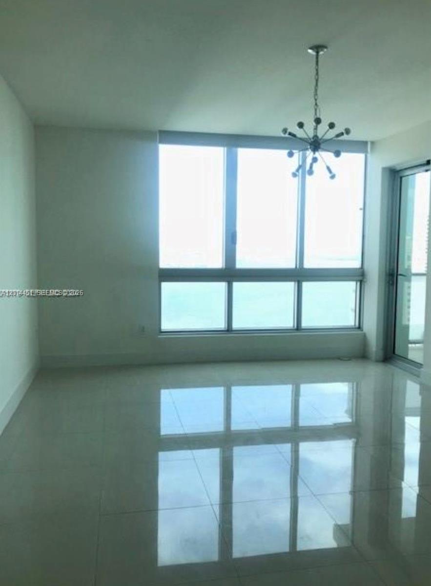 MET 1 CONDO - Residential
