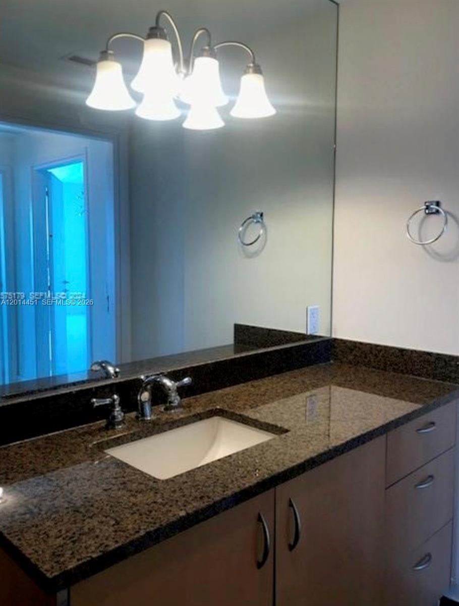 MET 1 CONDO - Residential