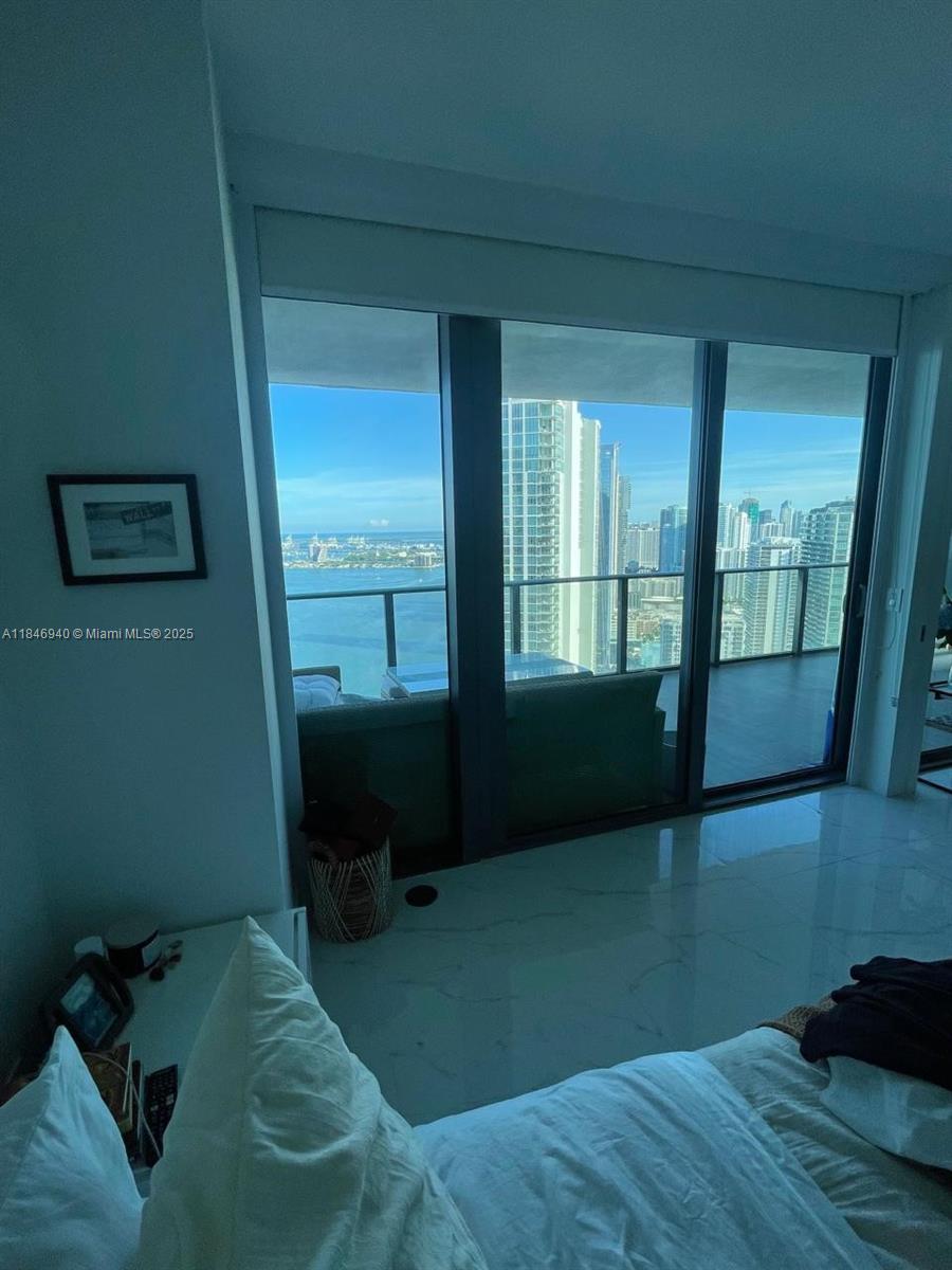 PARAISO BAY CONDO - Residential