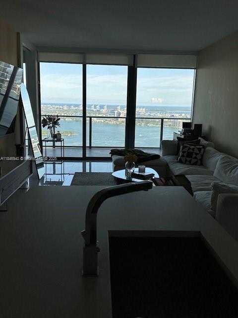 PARAISO BAY CONDO - Residential