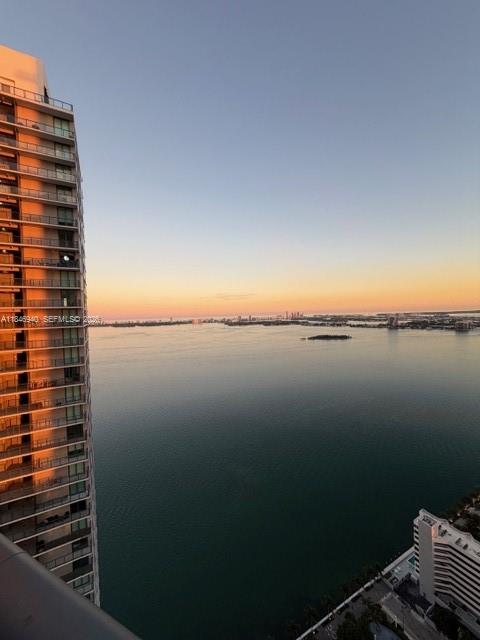 PARAISO BAY CONDO - Residential