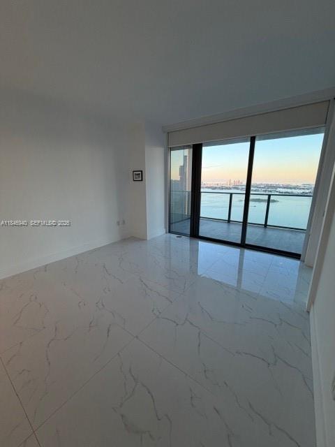 PARAISO BAY CONDO - Residential