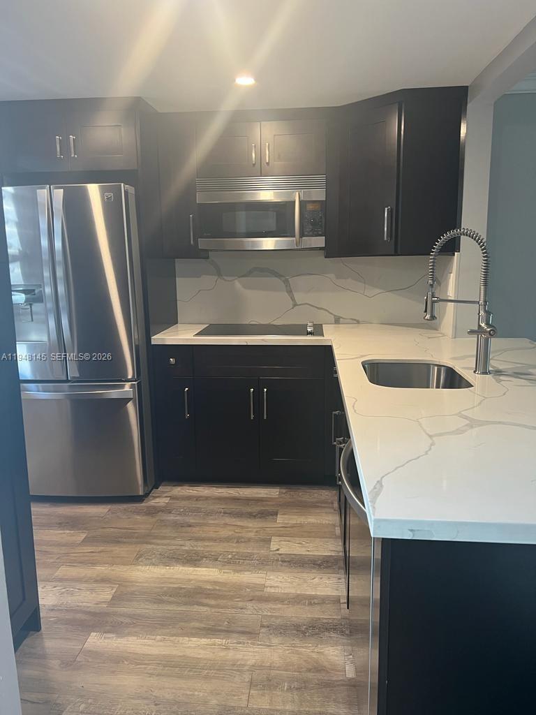 BLEAU GROTTO CONDO - Residential