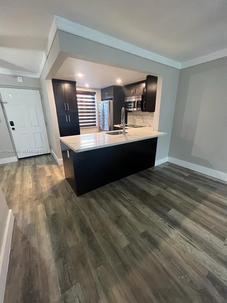 9440 Fontainebleau Blvd 213