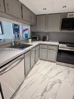 555 NE 15th St 15G