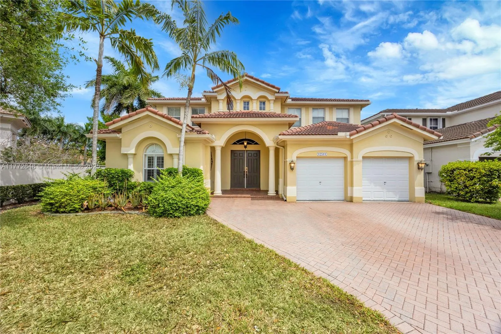 Miami, Florida 33186, United States, 4 Bedrooms Bedrooms, ,4 BathroomsBathrooms,Residential,Active,98709