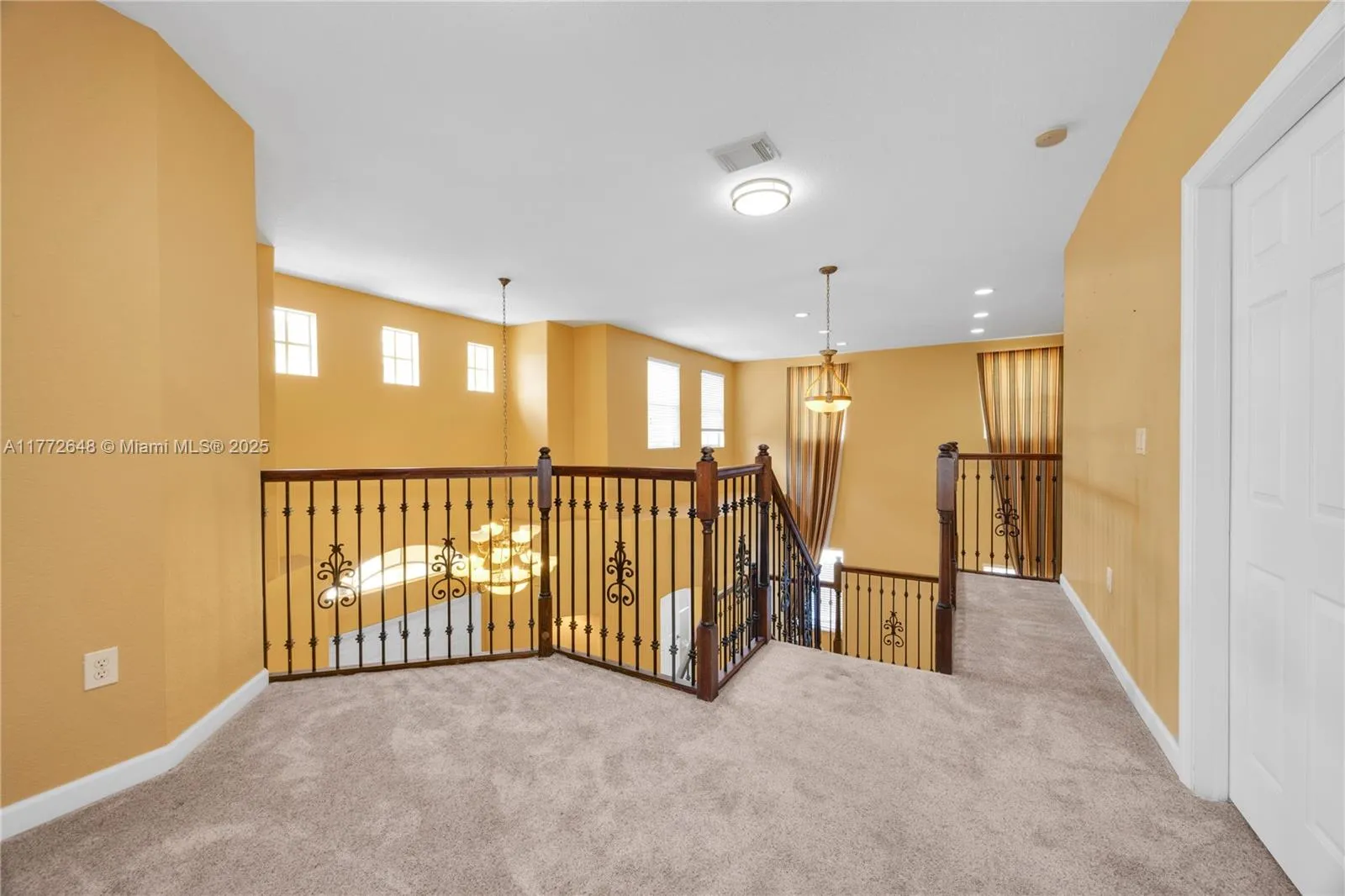 Miami, Florida 33186, United States, 4 Bedrooms Bedrooms, ,4 BathroomsBathrooms,Residential,Active,98709