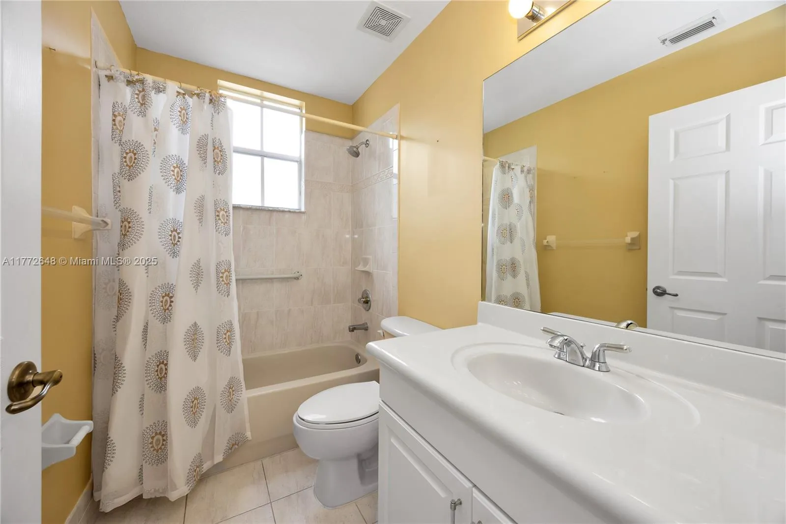 Miami, Florida 33186, United States, 4 Bedrooms Bedrooms, ,4 BathroomsBathrooms,Residential,Active,98709