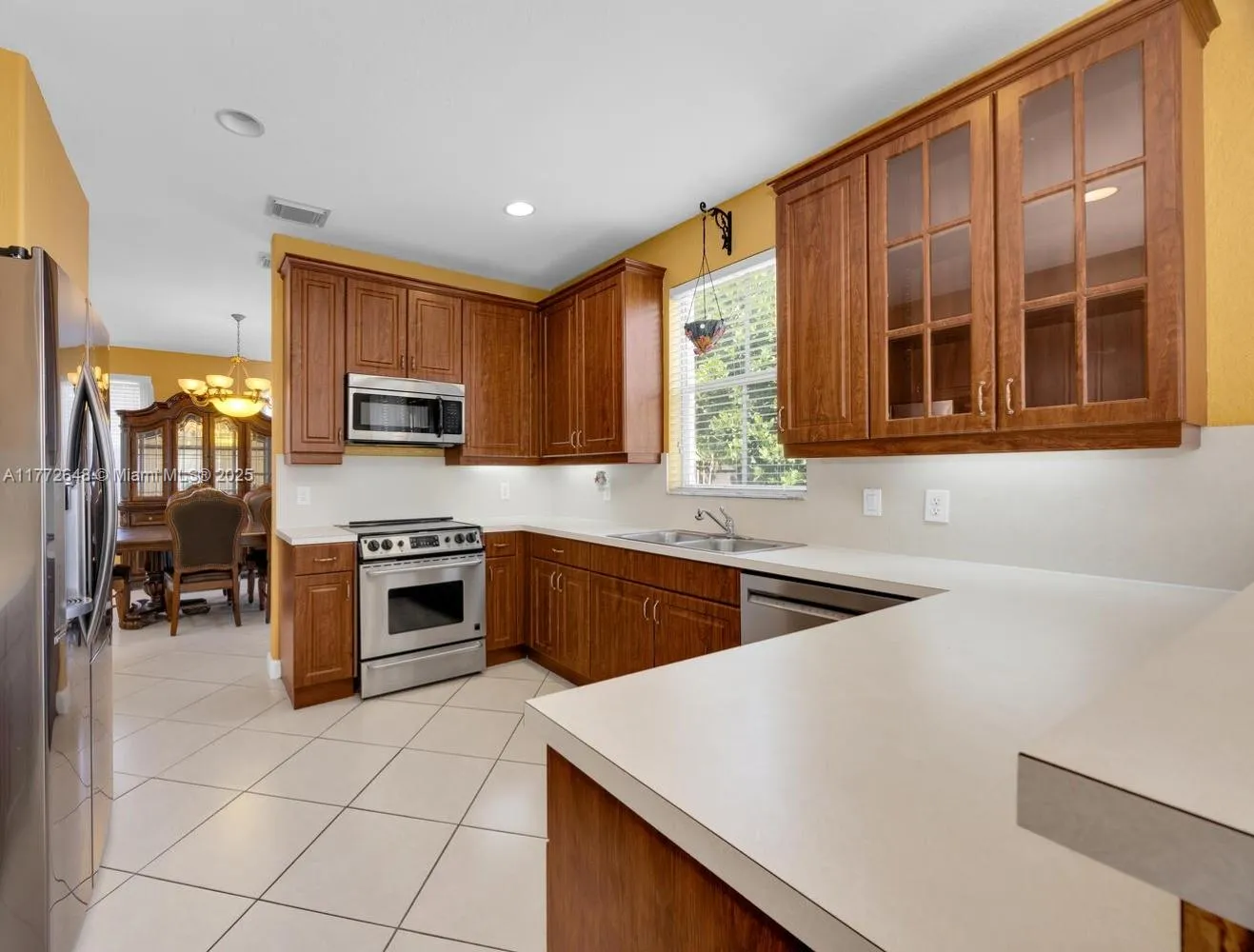 Miami, Florida 33186, United States, 4 Bedrooms Bedrooms, ,4 BathroomsBathrooms,Residential,Active,98709