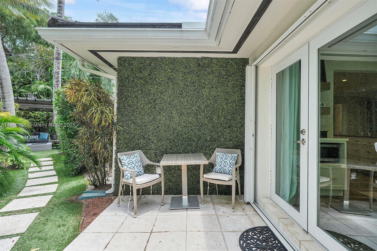 CORAL GABLES RIVIERA SEC - Residential Lease