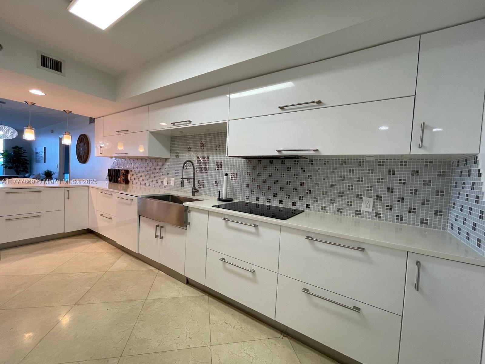 BEACH CLUB THREE CONDO - Residential Lease