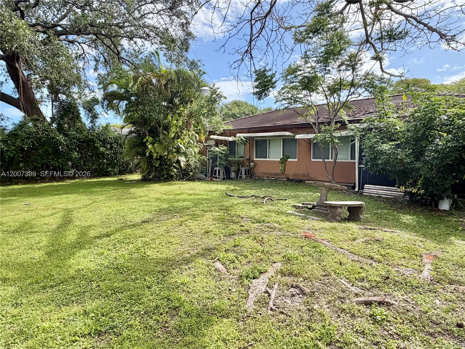 RICHARDS MIAMI SHORES - Residential Income