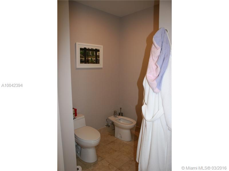 The Lexi Condo - Residential Lease