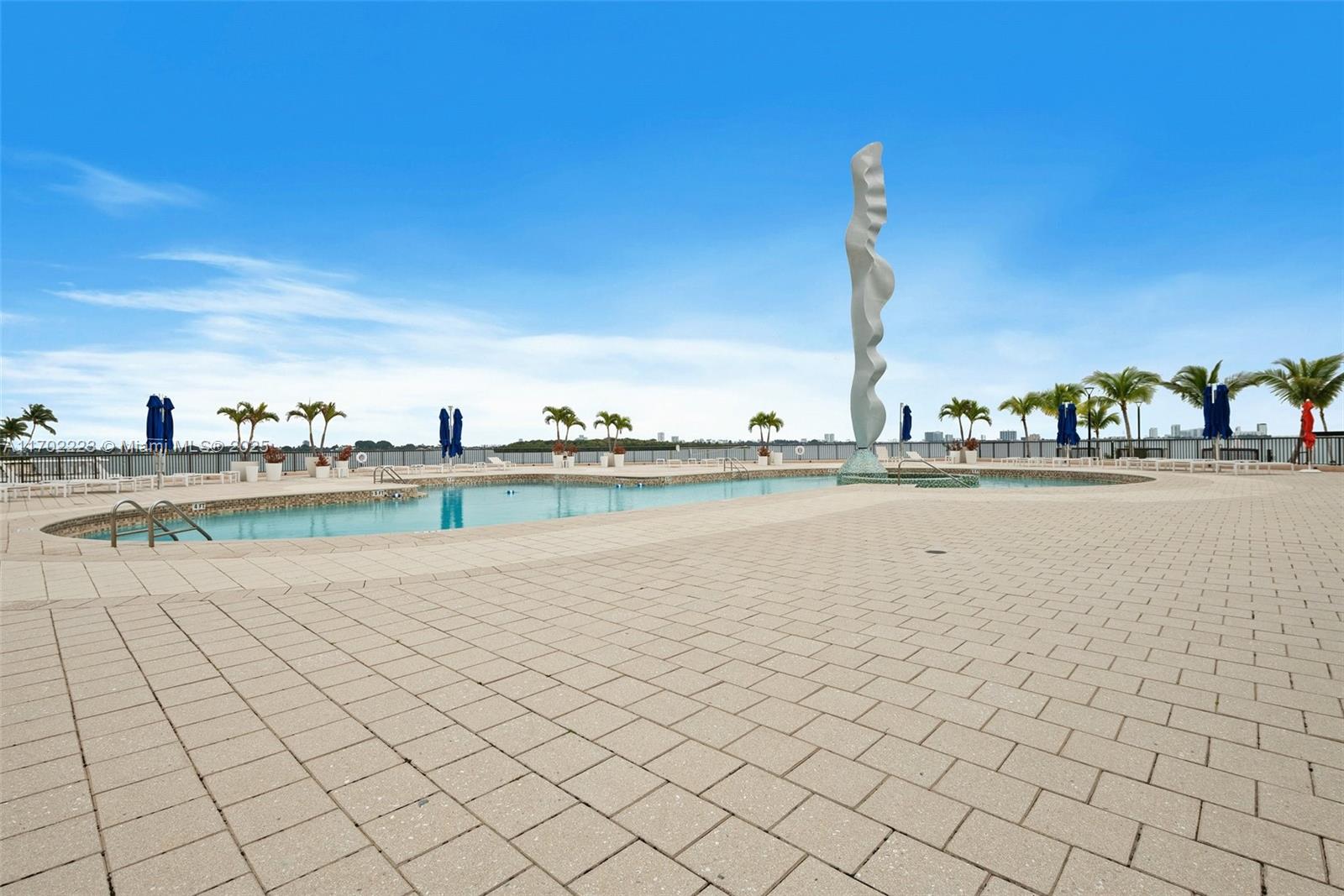 CRICKET CLUB CONDO - Residential