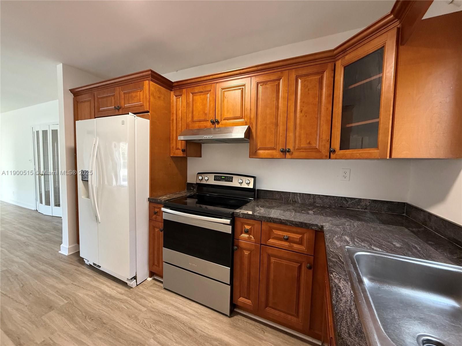 HIGHVIEW - Residential Lease