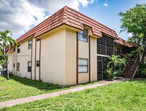 6545 W 27th Ct 24-47 Hialeah FL 33016