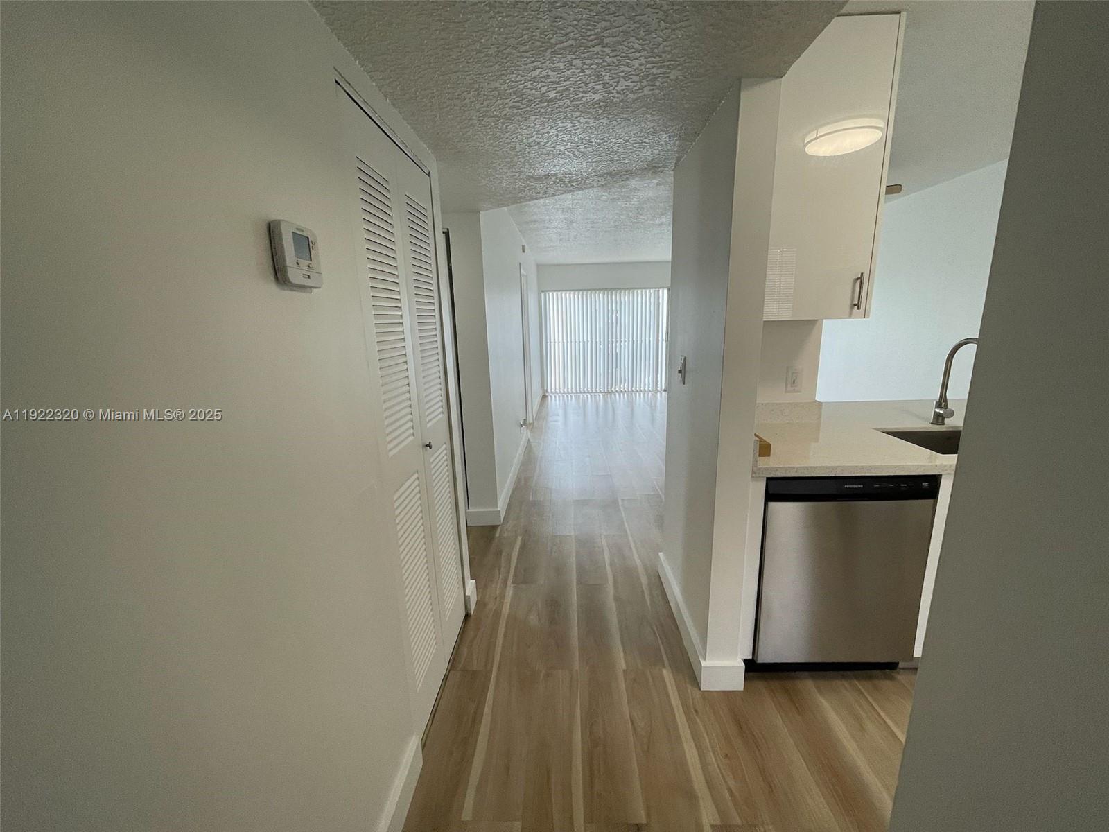 LAKESHORE AT UNIVERSITY P - Residential Lease