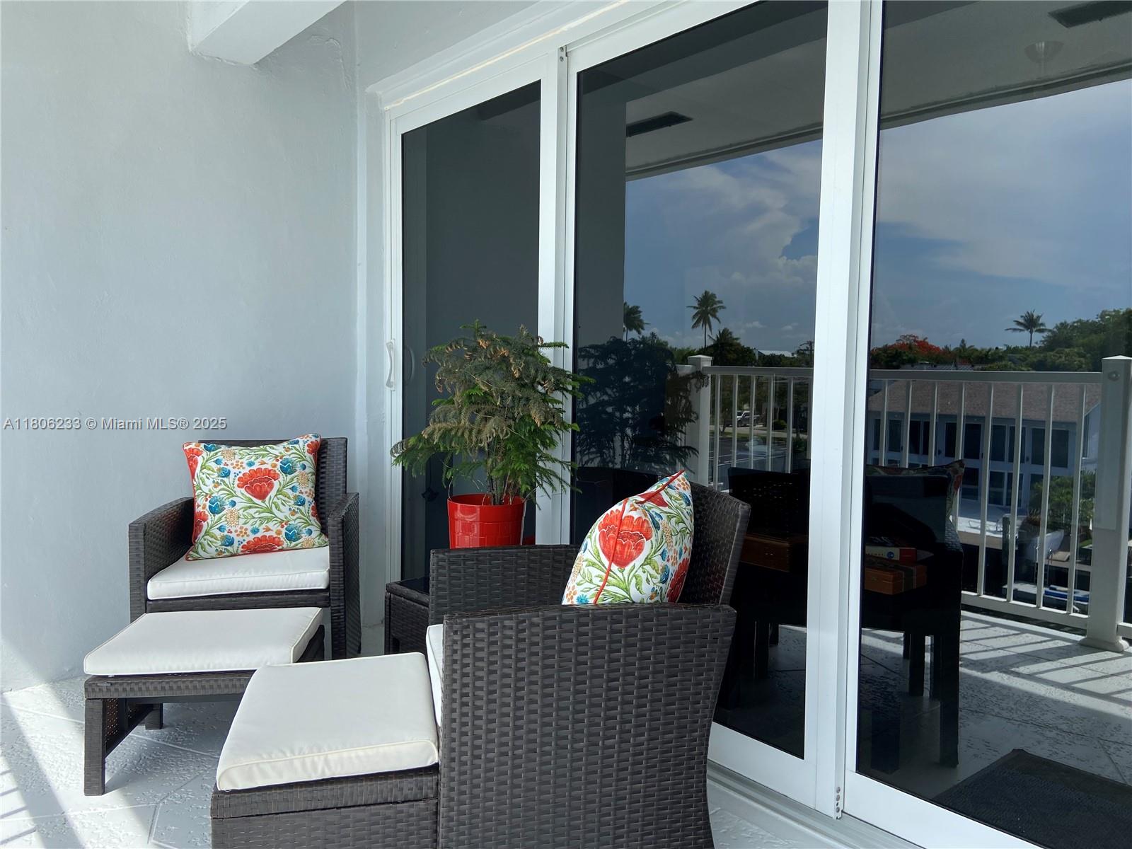 Property for Sale at 535 Hendricks Isle 303, Fort Lauderdale, Broward County, Florida - Bedrooms: 2 
Bathrooms: 2  - $499,000