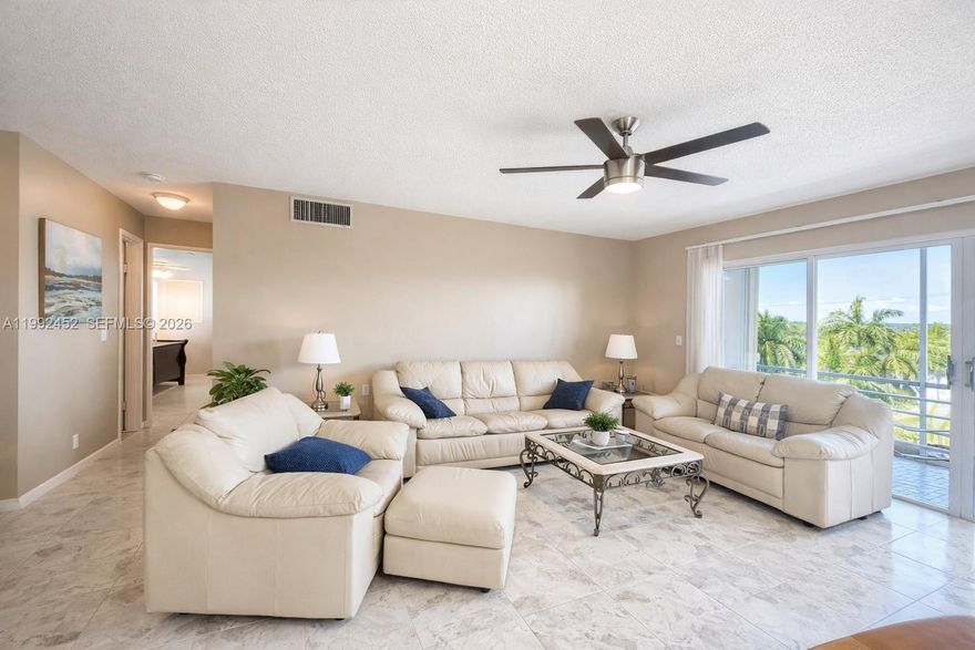Fully furnished and equipped 2/2 unit in a 55-plus community. Located in Hallandale Beach near shopping centers, restaurants, beaches, and casinos. The unit is rented until September 30, 2026.